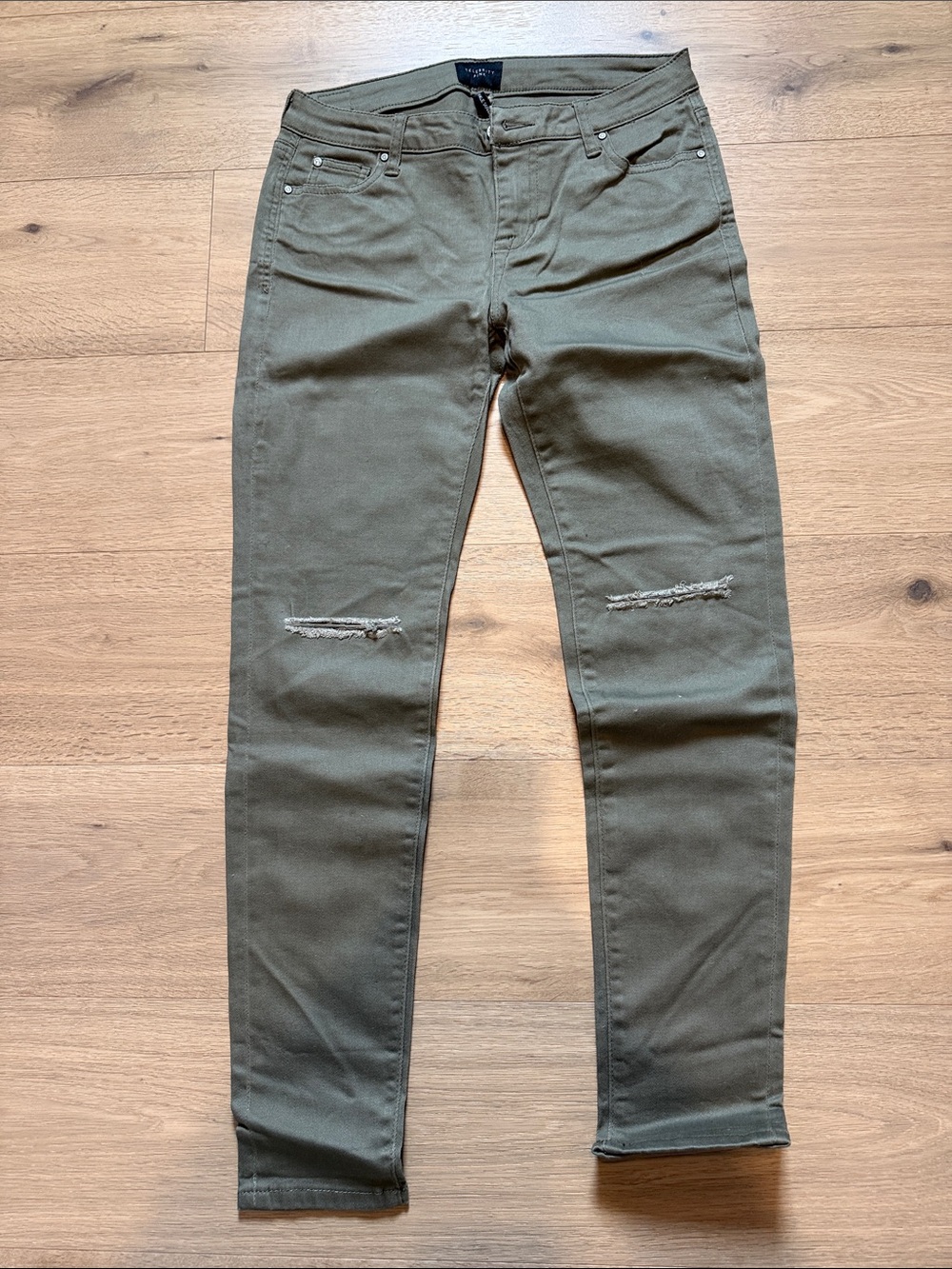 Celebrity Pink Olive Green Skinny Jeans with Knee Rips